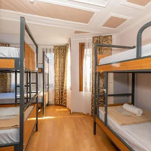 Hostel Taksim Wooden House 